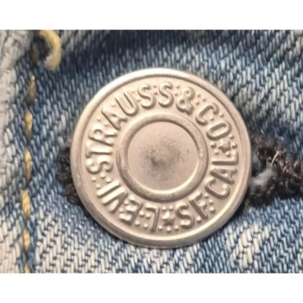 Men's Light Blue Denim Jeans